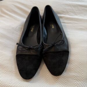 Stylish Black Women's Flats with Bow Detail